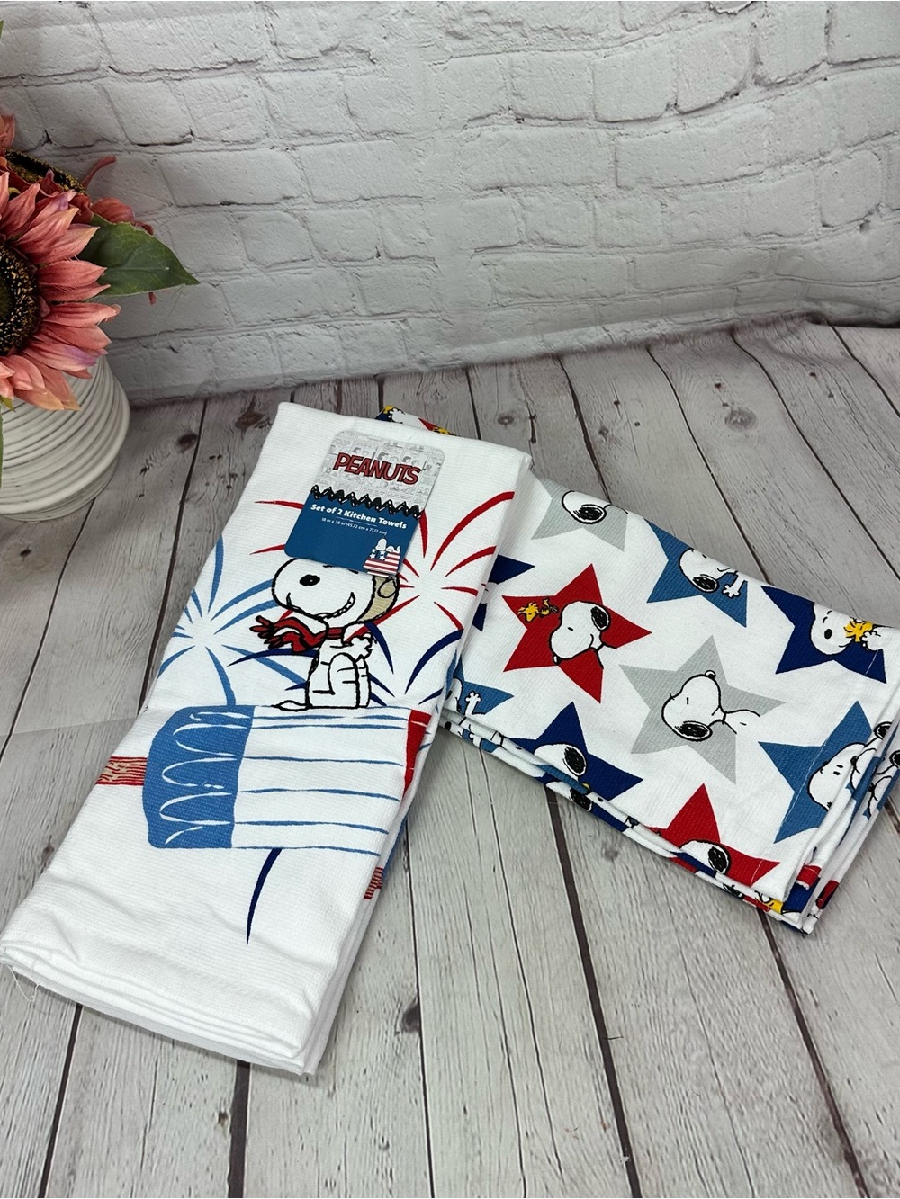 NWT Peanuts Snoopy Kitchen Towels patriotic 4th of july simmer firework festive